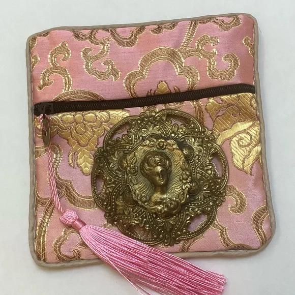 Pink Zipper Jewelry Pouch/Coin Purse - Picture 8 of 9